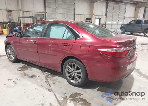 2015 Toyota Camry Se z USA, uszkodzony, nr VIN 4T1BF1FK9FU968374